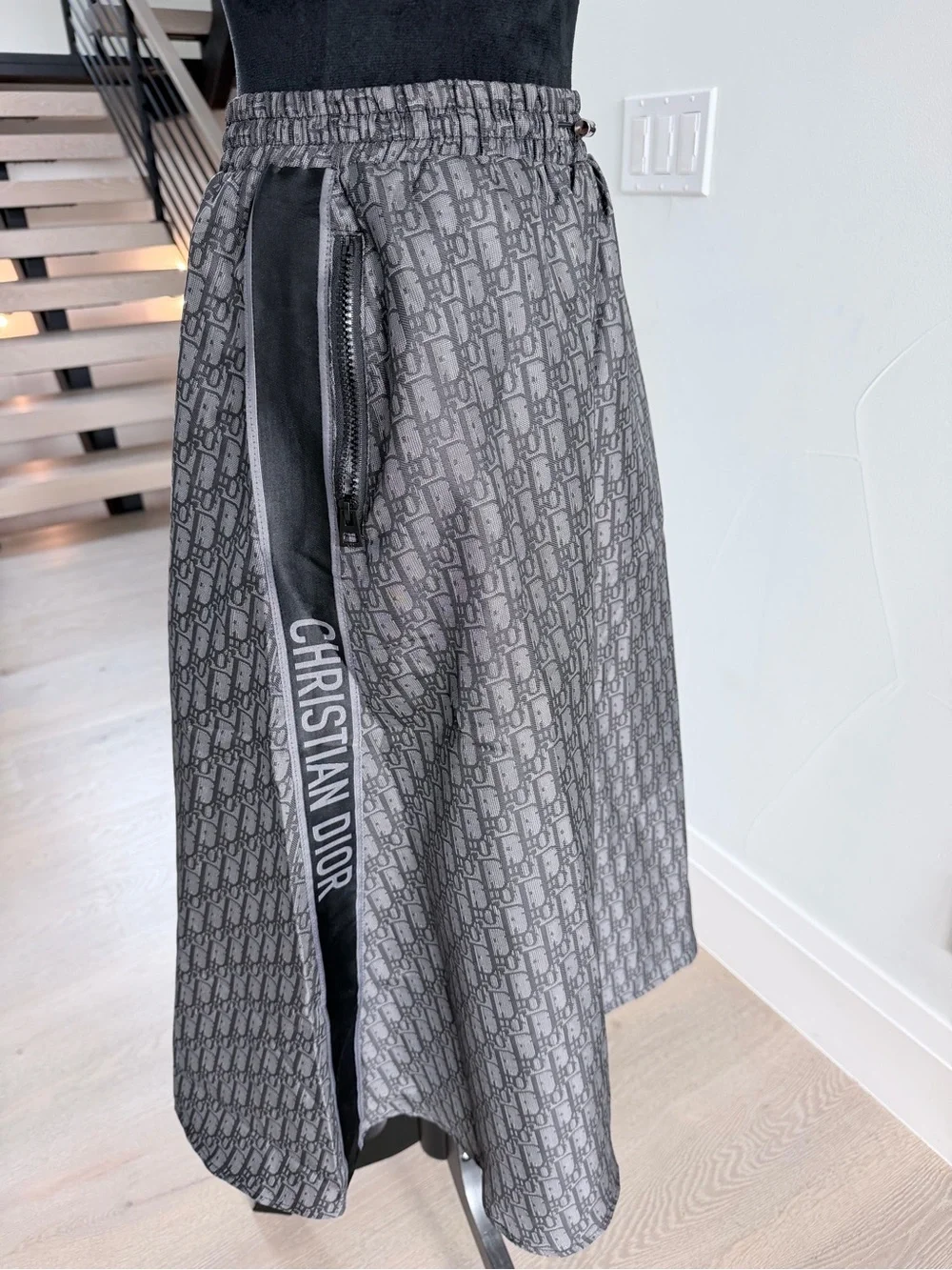 Dior Women's Gray Patterned A-Line Skirt size S waist 26”